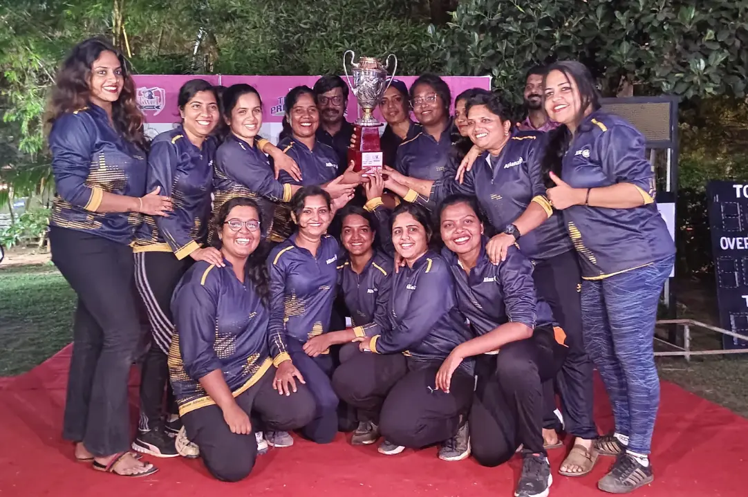 Women's Runner-up: Allianz Black
