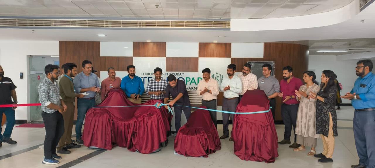 Technopark launches next-gen robotic cleaning at Phase III, Ganga & Yamuna – a step towards a smarter, sustainable campus, inaugurated by CEO Col. Sanjeev Nair (Retd)