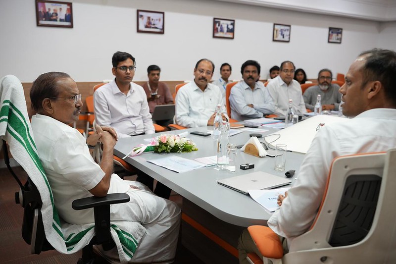 Hon'ble Minister P. K. Kunhalikutty in discussion with Technopark team