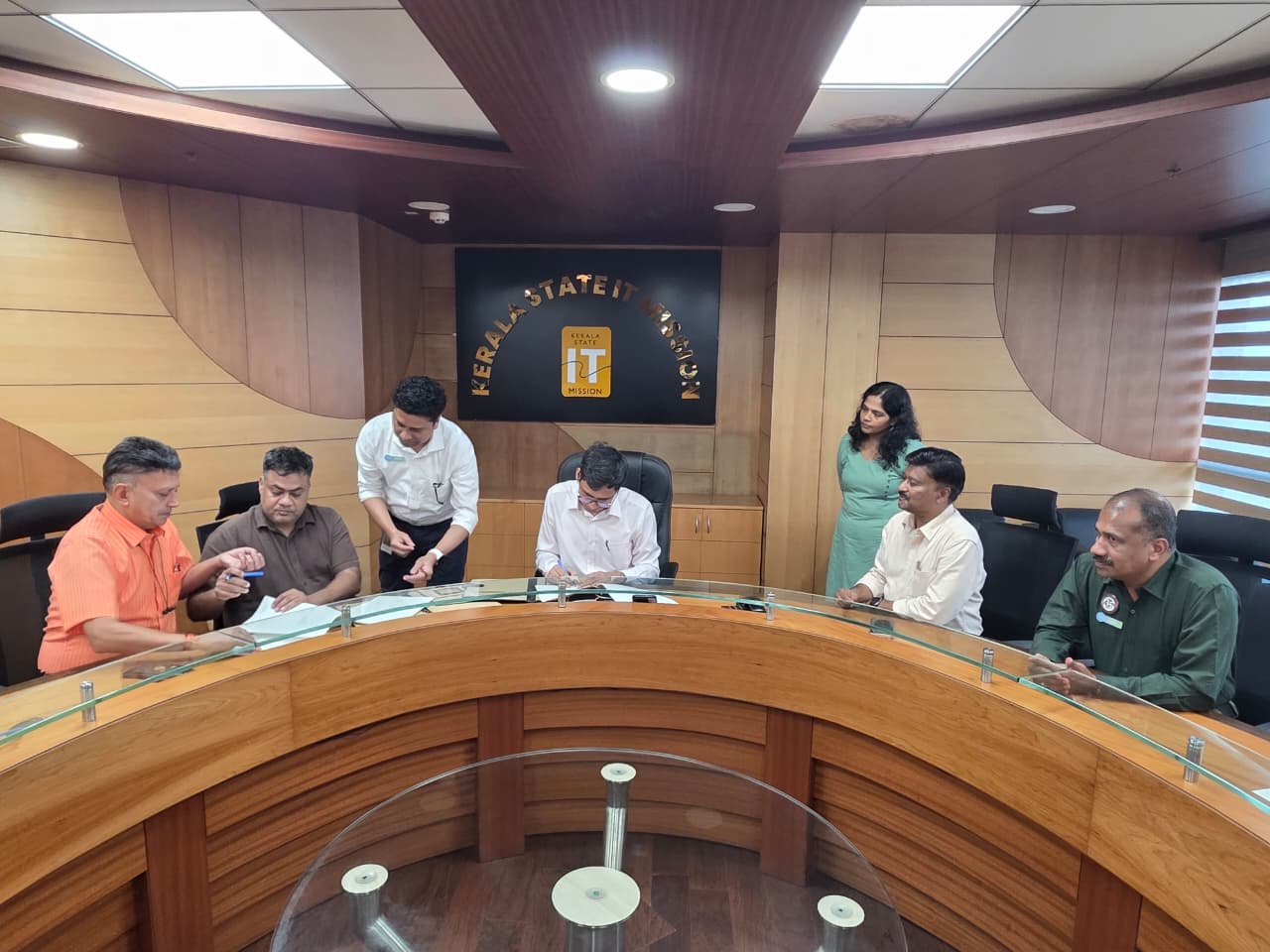 Quarks Technosoft Pvt Ltd team discussion with Technopark team